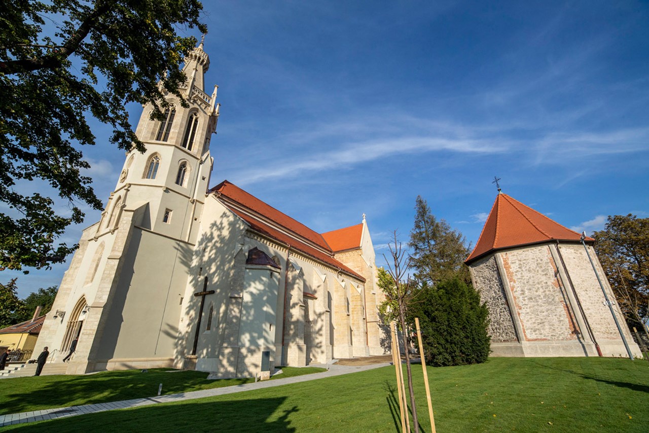 A Sankt Michael templom felújítása, Sopron - Pozemné stavby A Sankt Michael templom felújítása, Sopron - Pozemné stavby