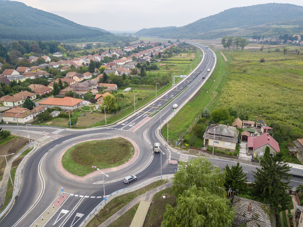 Útépítés, Nógrád - Výstavba ciest a mostov Útépítés, Nógrád - Výstavba ciest a mostov
