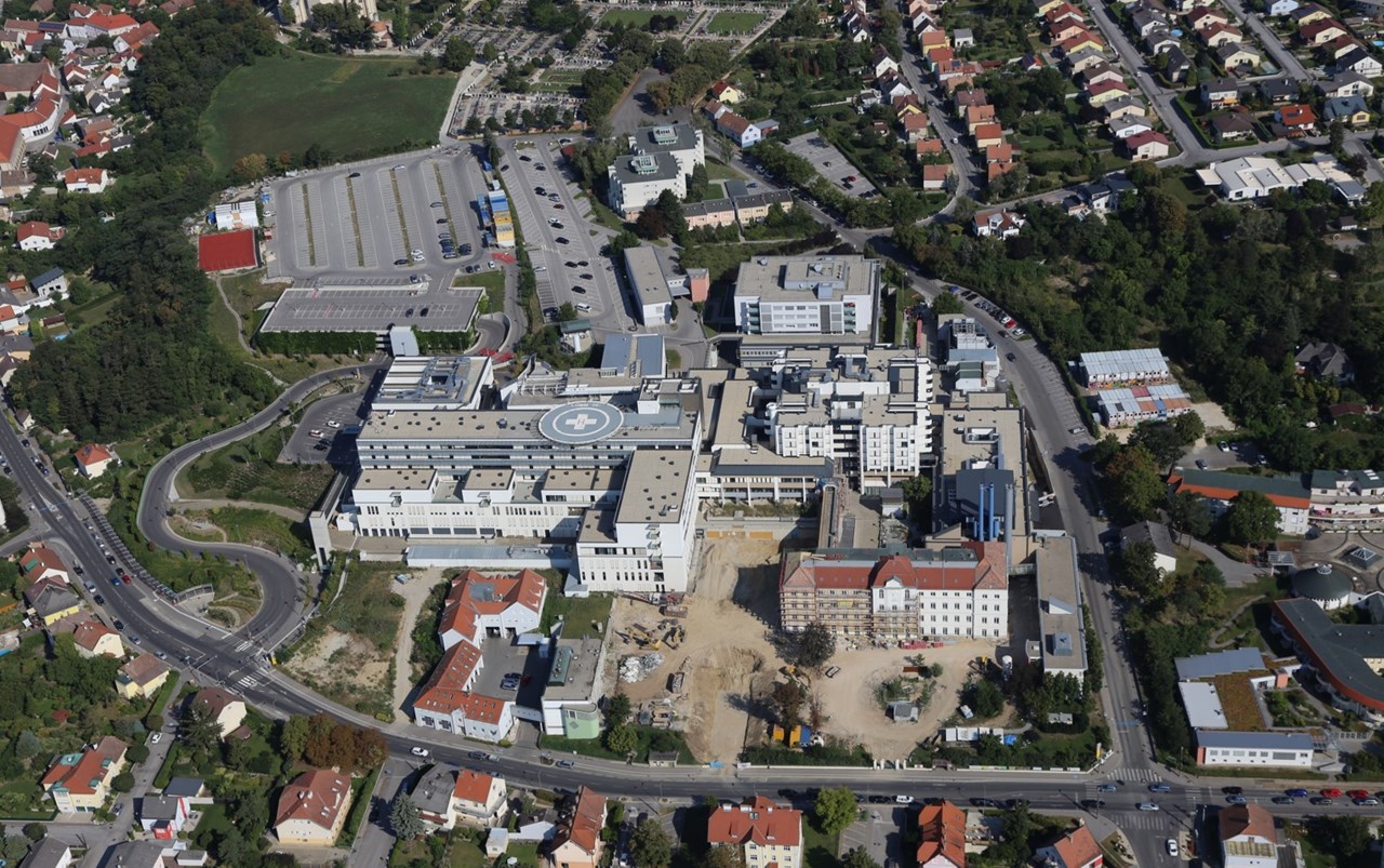 Klinikgebäude, Mistelbach - Pozemné stavby Klinikgebäude, Mistelbach - Pozemné stavby