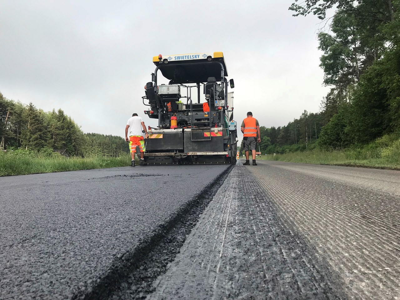 Straßenbau, Tirol - Výstavba ciest a mostov Straßenbau, Tirol - Výstavba ciest a mostov