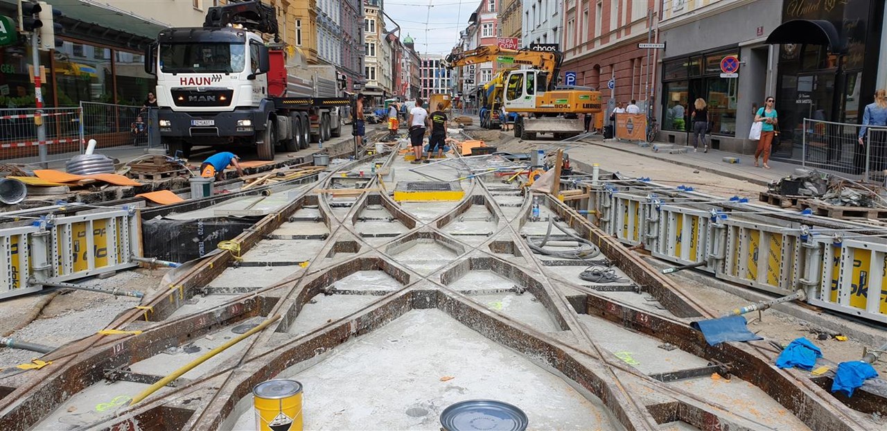 Straßenbau, Innsbruck - Výstavba ciest a mostov Straßenbau, Innsbruck - Výstavba ciest a mostov
